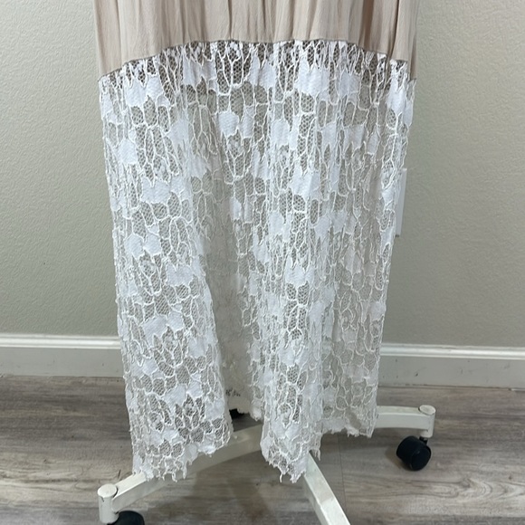 Soft Surroundings strap cream lace maxi dress size medium - Picture 3 of 8